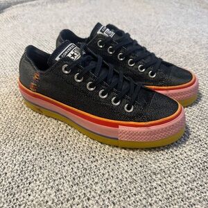 Converse Black Sneakers with Multicolor Sole